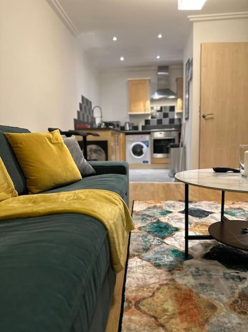 Ferienwohnung Entire Flat In Ealing London Exterior foto